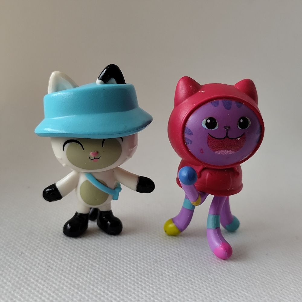 3/$25💙Gabby's Dollhouse toy figures set of 2